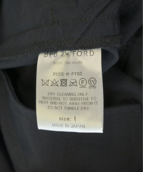 BED J.W. FORD กางเกง อื่น