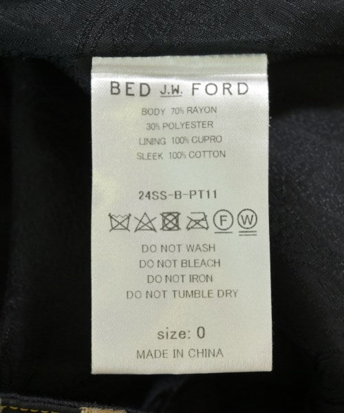 BED J.W. FORD กางเกงขาสั้น