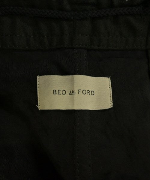 BED J.W. FORD กางเกง อื่น