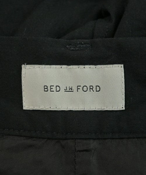 BED J.W. FORD กางเกงขาสั้น