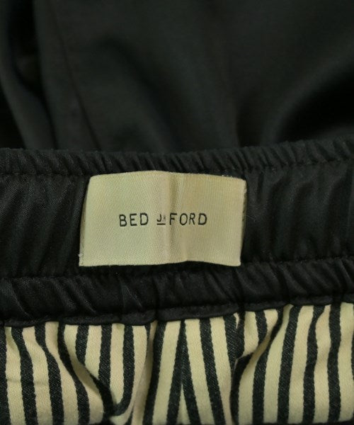 BED J.W. FORD กางเกง อื่น