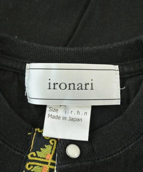 ironari เสื้อยืด/เสื้อท็อปส์