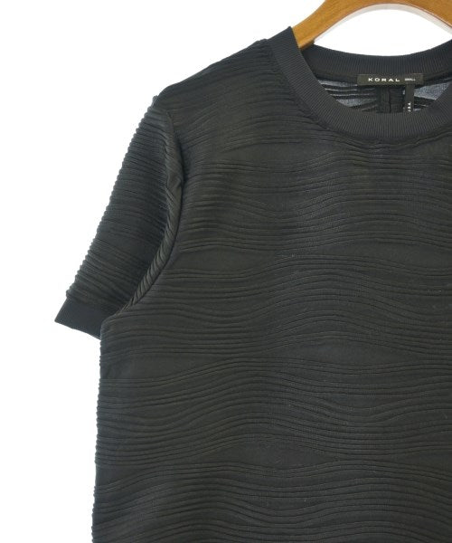 KORAL เสื้อยืด/เสื้อท็อปส์