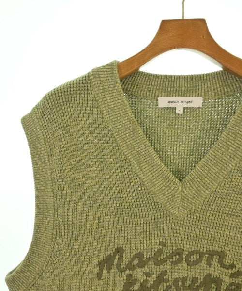 MAISON KITSUNE เสื้อกั๊ก