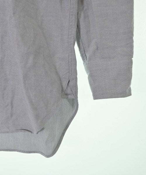 R เสื้อลำลอง