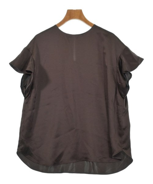 R เสื้อสตรี