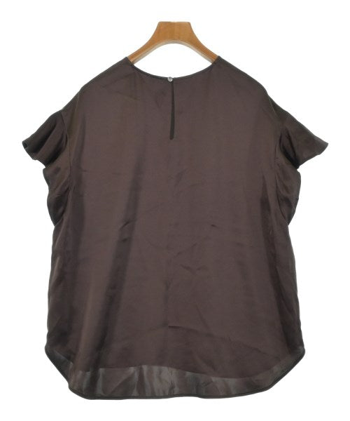 R เสื้อสตรี