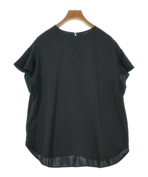 R เสื้อสตรี