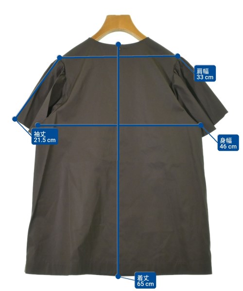 R เสื้อสตรี
