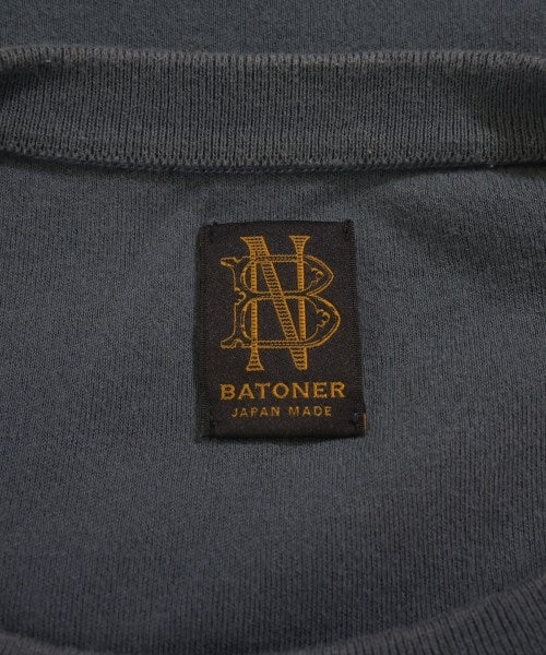 BATONER เสื้อยืด/เสื้อท็อปส์