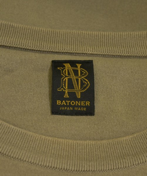 BATONER เสื้อยืด/เสื้อท็อปส์