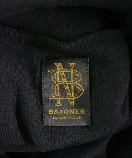 BATONER เสื้อยืด/เสื้อท็อปส์