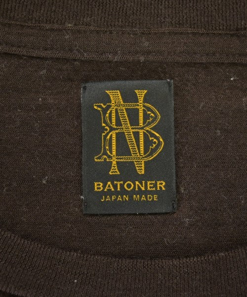 BATONER เสื้อยืด/เสื้อท็อปส์