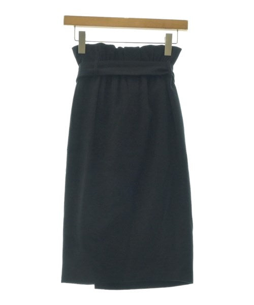 Drawing Numbers กระโปรงยาวถึงเข่า