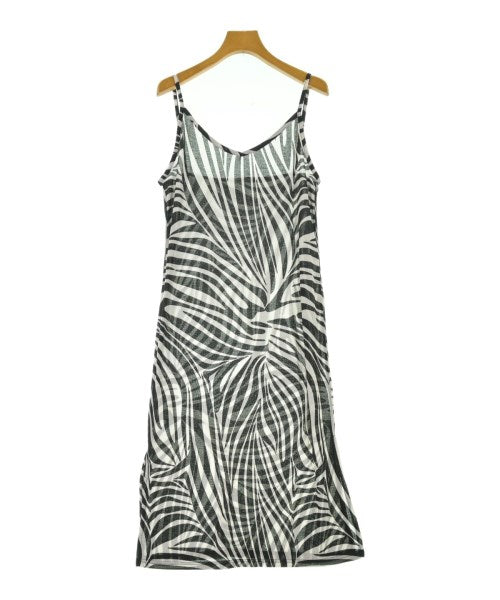 ATMOS ชุดเดรส