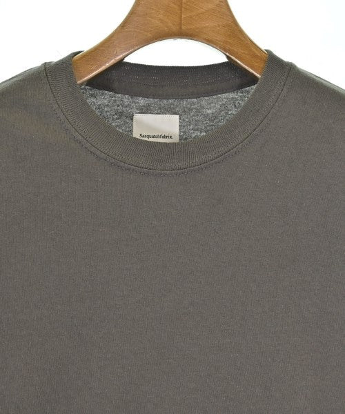 Sasquatchfabrix. เสื้อยืด/เสื้อท็อปส์