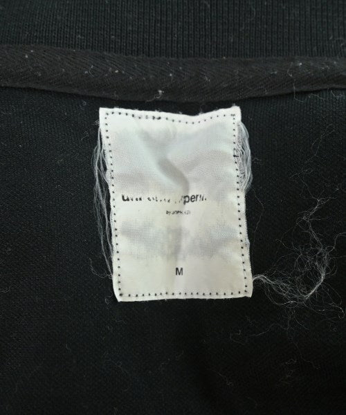 uniform experiment เสื้อยืด/เสื้อท็อปส์