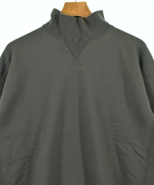 PHIGVEL เสื้อสเวตเตอร์