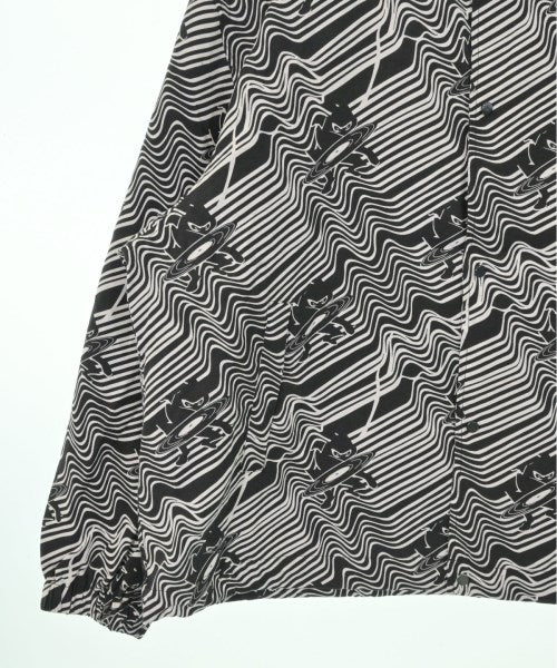 Sasquatchfabrix. เสื้อลำลอง
