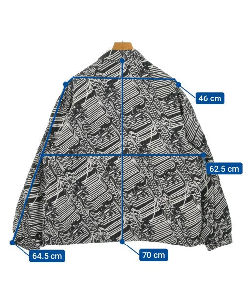 Sasquatchfabrix. เสื้อลำลอง