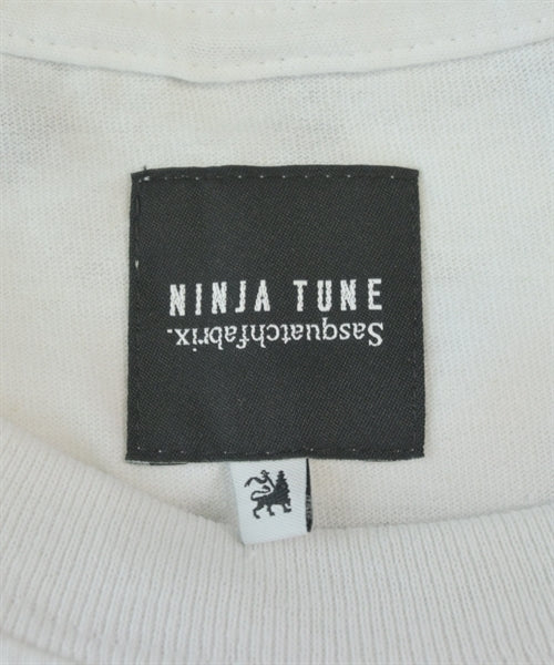 Sasquatchfabrix. เสื้อยืด/เสื้อท็อปส์