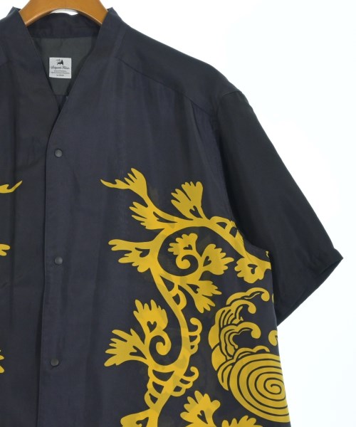 Sasquatchfabrix. เสื้อลำลอง