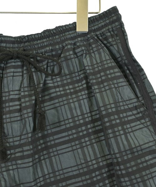 Sasquatchfabrix. กางเกงขาสั้น