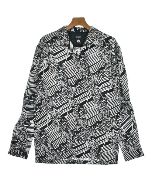 Sasquatchfabrix. เสื้อลำลอง