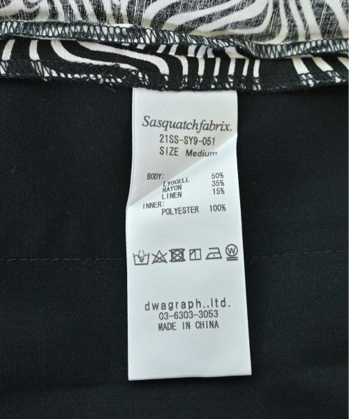 Sasquatchfabrix. เสื้อลำลอง