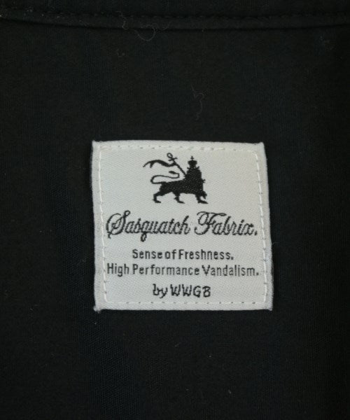 Sasquatchfabrix. เสื้อลำลอง