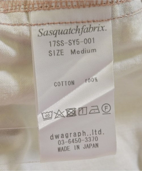 Sasquatchfabrix. เสื้อลำลอง