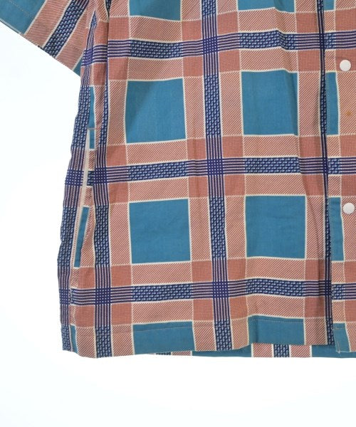 Sasquatchfabrix. เสื้อลำลอง