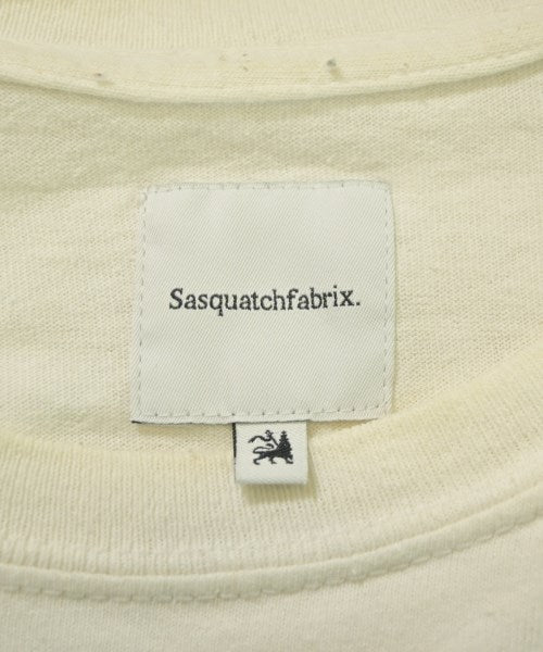 Sasquatchfabrix. เสื้อยืด/เสื้อท็อปส์