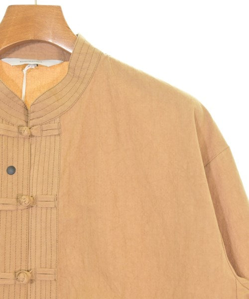Sasquatchfabrix. เสื้อลำลอง