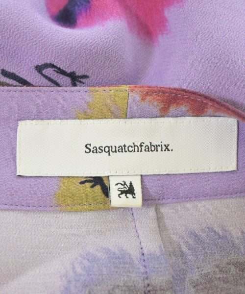 Sasquatchfabrix. เสื้อลำลอง