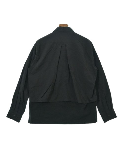 Sasquatchfabrix. เสื้อลำลอง