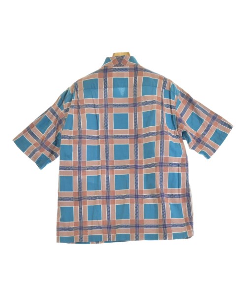 Sasquatchfabrix. เสื้อลำลอง