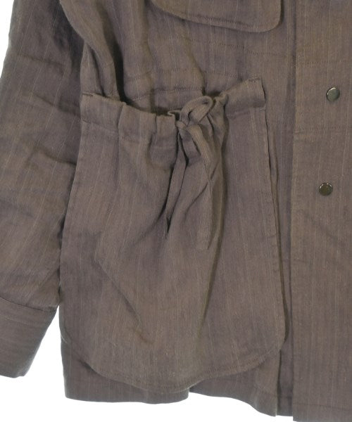 Sasquatchfabrix. เสื้อลำลอง