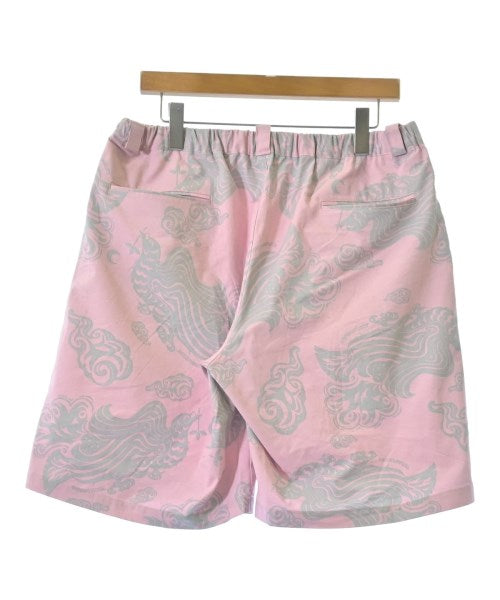 black means กางเกงขาสั้น