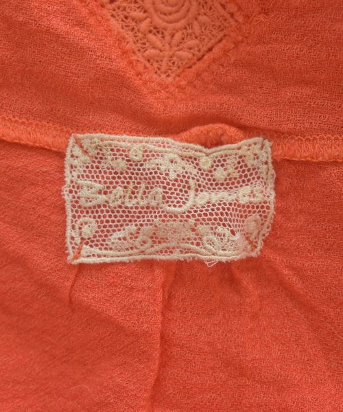 Bella Jones เสื้อกล้าม