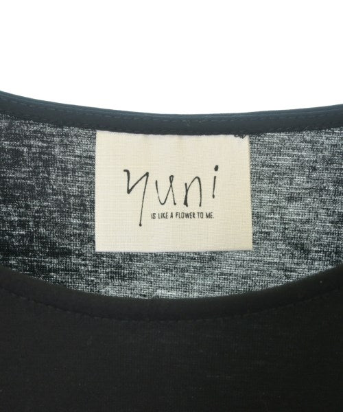 yuni เสื้อยืด/เสื้อท็อปส์