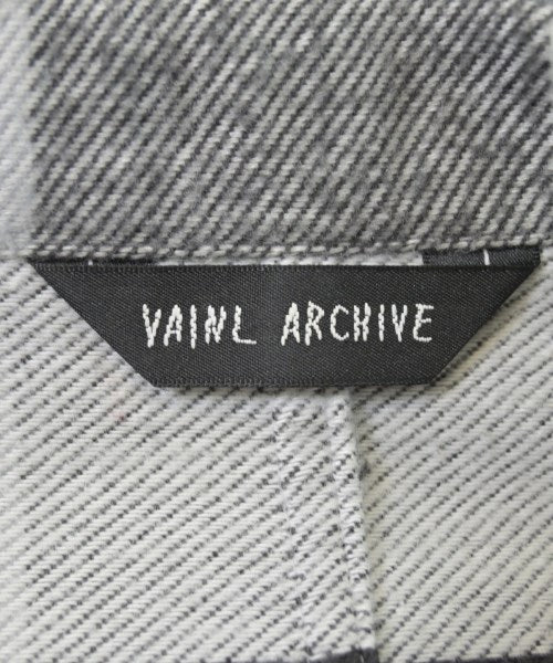 VAINL ARCHIVE เสื้อลำลอง