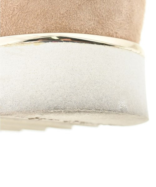 Luca Grossi รองเท้าแตะ