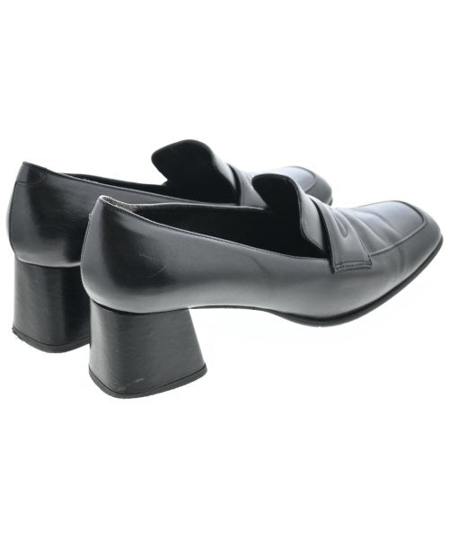 Luca Grossi รองเท้าส้นสูง