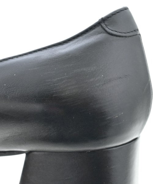 Luca Grossi รองเท้าส้นสูง