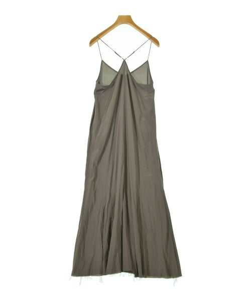 AP STUDIO ชุดเดรส