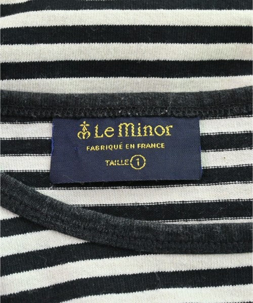 Le minor เสื้อยืด/เสื้อท็อปส์