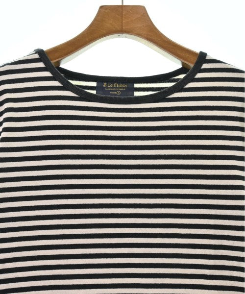 Le minor เสื้อยืด/เสื้อท็อปส์