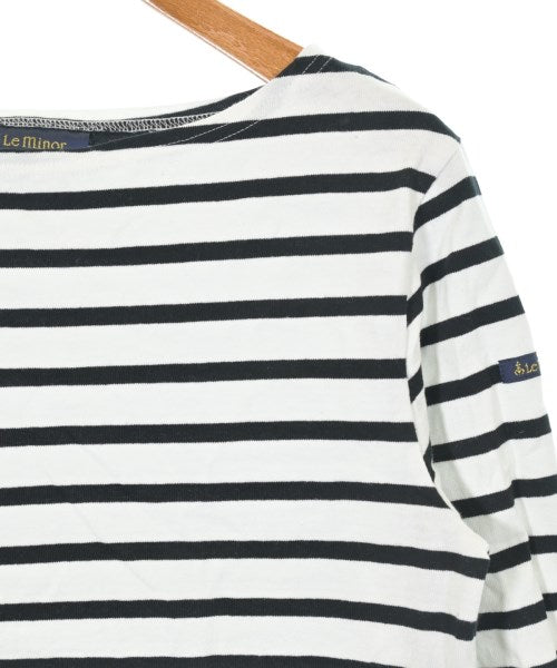 Le minor เสื้อยืด/เสื้อท็อปส์