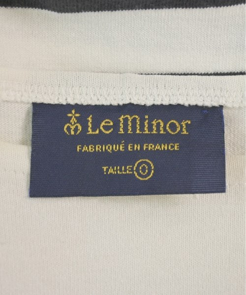 Le minor เสื้อยืด/เสื้อท็อปส์